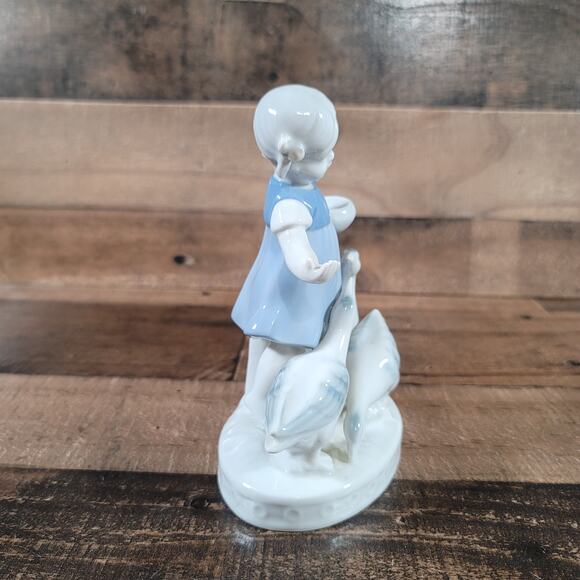 Gerold Porzellan Girl Feeding Geese #5245 Porcelain Figurine Bavaria W. Germany - Picture 4 of 11